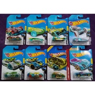 HOT WHEELS X-RAYCERS LOT OF 8 CARS (TRACK STARS)