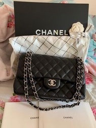Chanel classic flap bag Jumbo