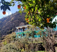 Rumah 100 m² dengan 8 bilik tidur dan 8 bilik mandi peribadi di Ukhimath (Malta by Earthly, Deorital