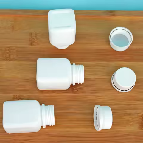 White Square 30ml Plastic Vitamin Pill Bottles with Child Proof Cap Empty Square Pill Storage Contai