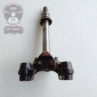 SEGITIGA BAWAH SUZUKI RC 100 BRAVO ORIGINAL COPOTAN FORK RC100 BRAVO SEKEN ORIGINAL