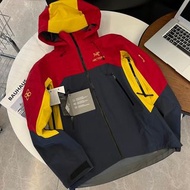 ARCTERYX x 松贊 聯名款 Beta AR Jacket 拼色硬殼 夾克外套 男款 紅黃藍 size：S-XXL