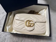 GUCCI GG Marmont  Supermini 白色