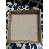par hantaran kayu bercorak