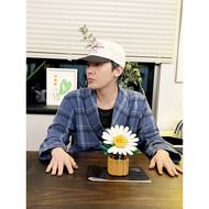 [OXFORD] Kwon Ji-Dragon GD 818 BLOOM Co-Branded Building Block Daisy PEACEMINUSONE