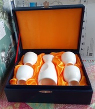 日本酒具禮盒(酒壺和酒杯)