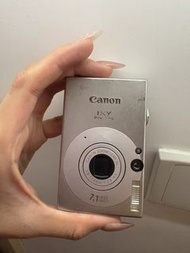Canon ixus 70/ IXY DIGITAL 10 7.1 Megapixels Digital Camera