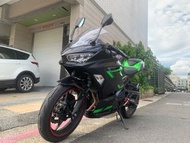 KAWASAKI NINJA 400 二手檔車中古車配合全額.超額.學生貸款強力過件白牌黃牌紅牌仿賽街車大型重機滿18即可分期