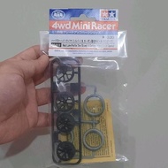 Tamiya 95412 Hard Low Profile Tire Silver & Carbon Wheel Set Y Spoke