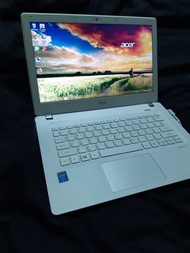Acer laptop i5/win 8/4gb/1000gb hdd/14.5inch