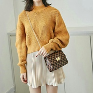 Sling bag  #DFK4  Po 2 weeks