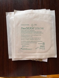Duoderm extra thin 敷料  hydrocolloid 當暗瘡貼都得