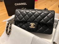 Classic Flap Mini 20小羊皮迷你垂蓋袋