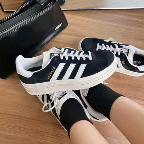 Adidas Originals HQ6912 Women Low Top Skate Shoes Suede Leather Upper Synthetic Lining Lace Up Wear 