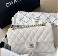 7/3 Update｜香港現貨😍❤️‍🔥Chanel Classic Flap Small Size Cf23 cm🤍White Caviar 淡金扣 新款晶片✅Full Set with original receipt 🧾 hk receipt 🌟