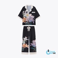 MUSLIN Botanical Calm Lily - Silk Satin [Muslin Pet] | ชุดนอนชุดเที่ยว