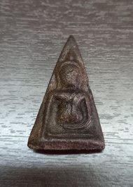 B59 พระนางพญา #เครื่องราง #มหาเสน่ห์แรงๆ #บูชาพระพุทธคุณ #โชคลาภด้านค้าขายพระเนื้อดิน#องค์พระสมบูร