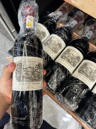 紅酒回收 專業收酒 五大名莊紅酒回收 拉菲 Lafite 拉圖 Latour 武當 Mouton 瑪歌 Margaux 候伯王 Haut-Brion 紅酒回收價 收酒價錢 Lafite 1982 回收