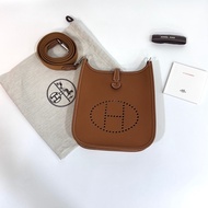 HERMES 37 GOLD金棕銀釦T/C皮 Mini Evelyne