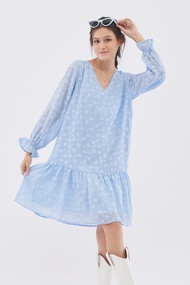 EP เดรสผ้าชีฟองโปร่งแต่งระบาย ผู้หญิง สีฟ้า | Burnout Chiffon Dress with Ruffle Detail | 04601