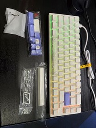 Ducky One 3 SF 白色/銀軸/兔年版本