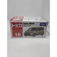 16 Tomica Toyota SIENTA