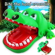 CHILDREN'S TOY CROCODILE BITE FINGER crocodile dentist game crocodile bite finger toy / Crocodile bi