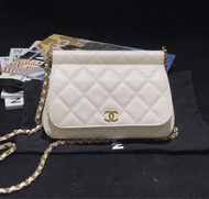 Chanel 22k Vanity bag 白色貝殼包，荔枝紋牛皮，有塵袋
