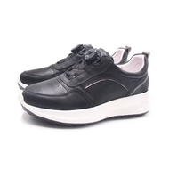 W&M 牛皮旋鈕裝置 免綁帶功能護士鞋 休閒鞋 女鞋-黑色