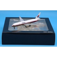 BBOX4010 Alloy Collectible Plane Gift JC Wings 1:400 Malaysia Airlines Boeing B777-200ER Diecast Air