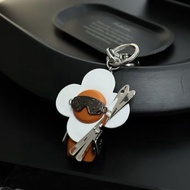 Donkey's Sunflower Keychain Fashion Pendant Accessories yyy6.14