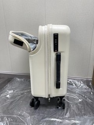 🧨🧨特價現貨最後一個黑色22吋🧨🧨USB 行李箱♨️全新新款現貨♨️新款前置開 口登機行李箱輕便拉桿皮箱22旅 行箱男生女生2022 new front open boarding suitcase 