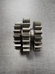 เฟืองเกียร์ 3ชั้นDC68 รถเกี่ยวคูโบต้า18Tx24Tx21T