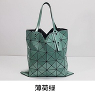 Issey ★ Miyake new Womens bag new fashion large capacity single shoulder plaid bag rhombus geometric