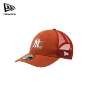 9FORTY Trucker New York Yankees Graduation Red Brown Snapback