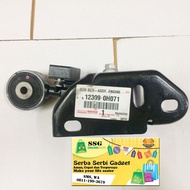 Engine mounting upper right New Camry ACV40 2400cc Original