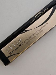 Stila Stay All Day Waterproof Liquid Eye Liner 0.5ml FULL SIZE 眼線筆 ✅️ Intense black Equipped with a 