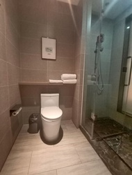 Vienna Zhihao Hotel (Hangzhou Xiaoshan Airport Yipeng Subway Station)