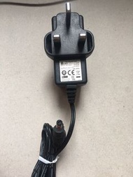 99%新 UMEC 9v DC 1A 輸出 UP0121A-09PK 火牛 電源器 充電器 power supplier fire cow adapter