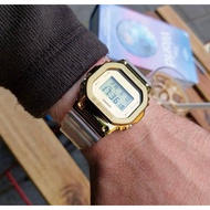 Gshock GM6900SG-9ADR / GM5600SG-9ADR