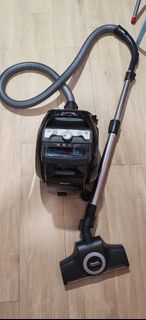原價$4000 Miele Complete C3 黑色吸塵機