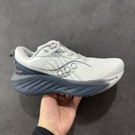 Saucony Triumph 20 跑鞋