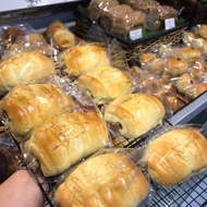 BANANA CHOCOLATE BUN  ( ROTI ISI PISANG COKLAT)