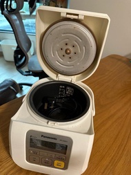 Panasonic 智能電飯煲 SR-CM051