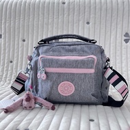 กระเป๋าถือหรือสะพายข้าง KIPLING Square Handbag &amp; Shoulder bag ขนาดกลาง วัสดุ Polyester 100%