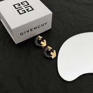 Givenchy outle圈圈耳環