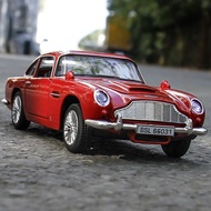 Diecast Alloy Model Aston Martin DB5 1963 classic Car 007 With Sound and Light (R256)