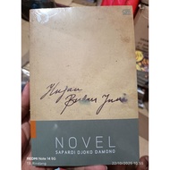 HUJ4N BUL4N JUNE. SAPARDI DJOKO DAMONO. novel edition.