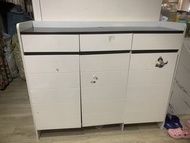 白色三門鞋櫃連儲物櫃 （長120cm寬34cm高100cm)