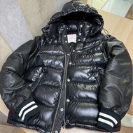 Moncler 羽絨外套 帽子可拆
